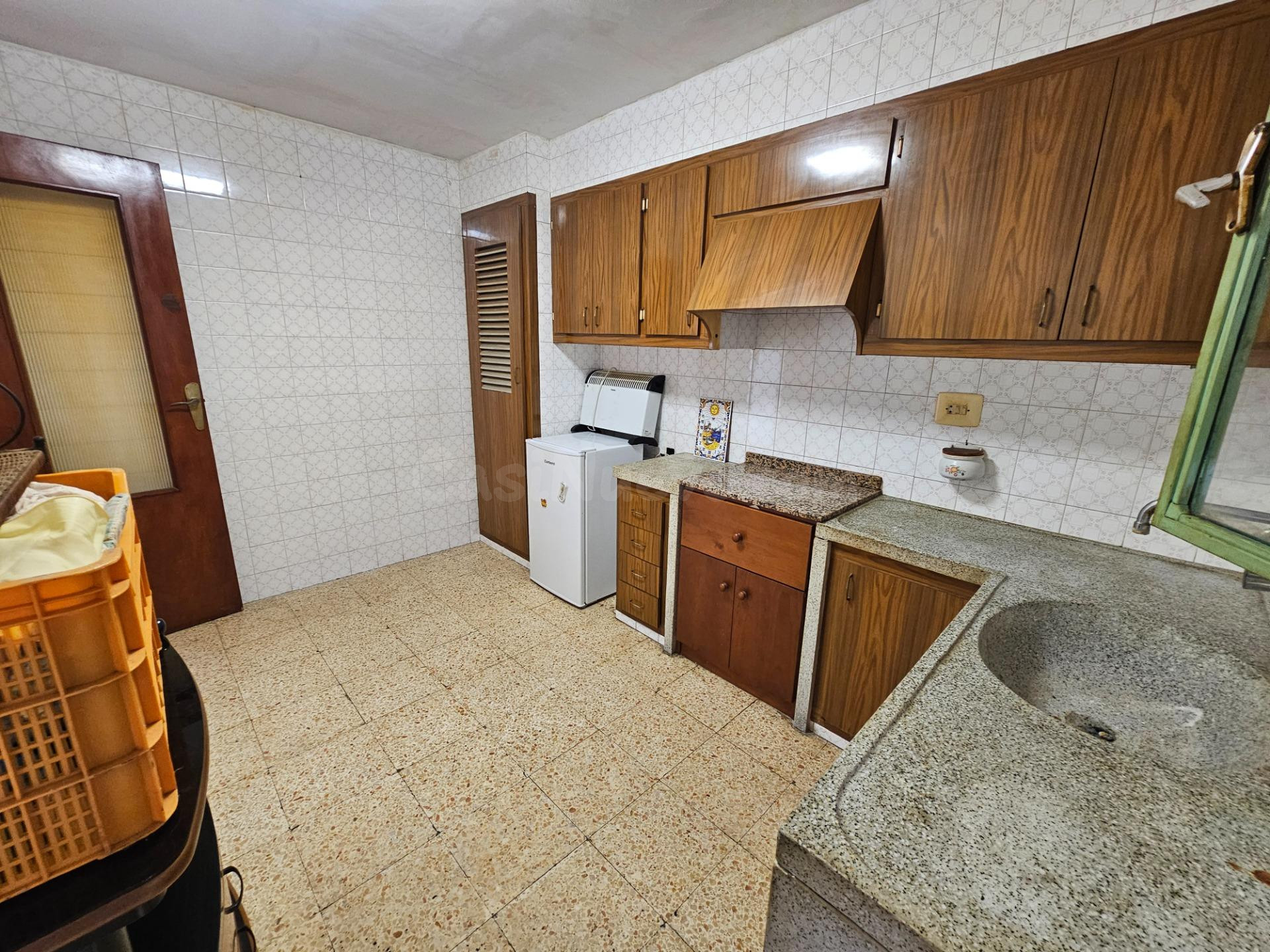 CASA INDEPENDIENTE CON GRAN POTENCIAL EN TAVERNES DE LA VALL - foto 4