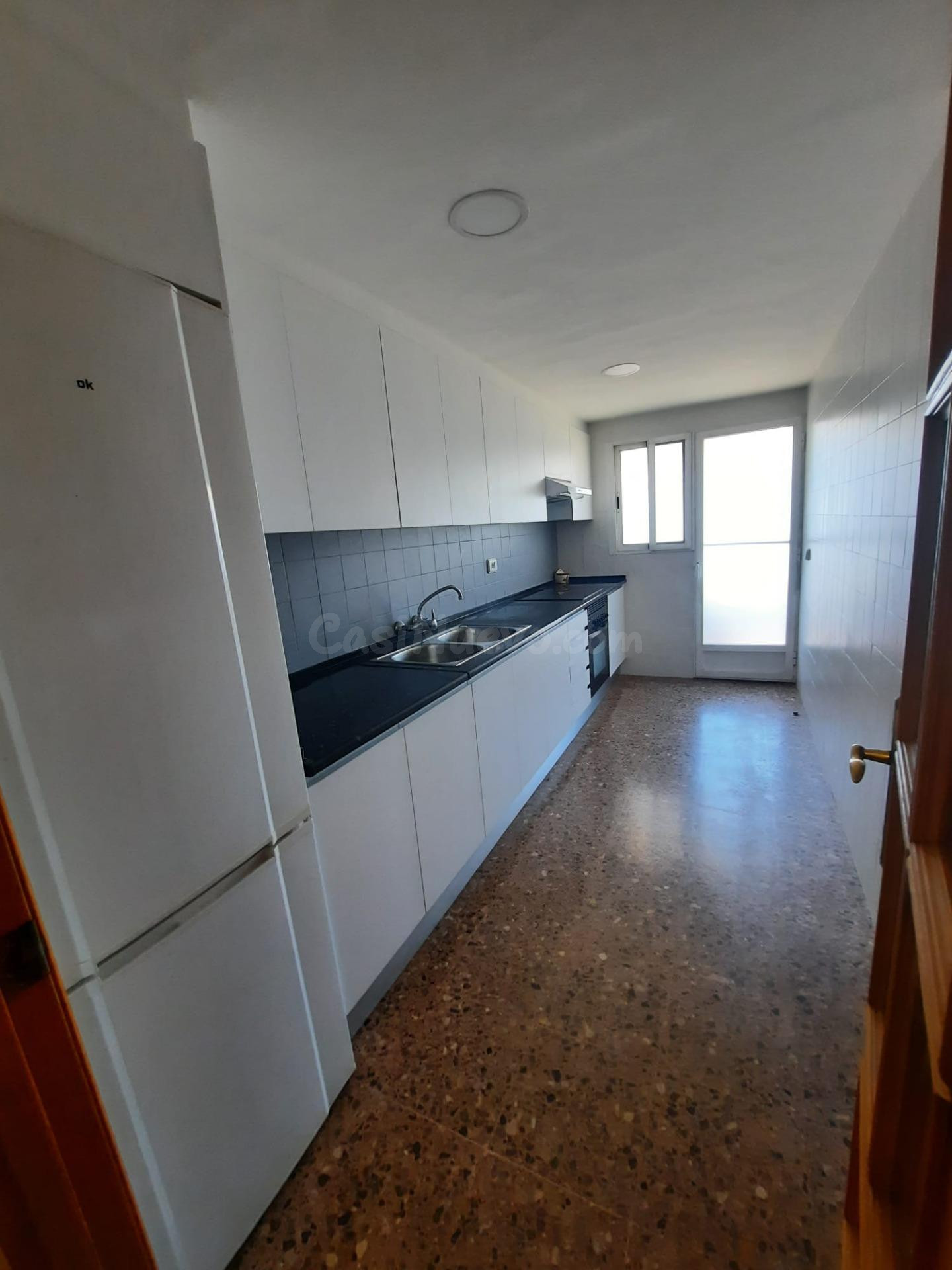 AMPLIA VIVIENDA DE 107 m2 EN MALILLA, JUNTO AL HOSPITAL LA F - foto 2