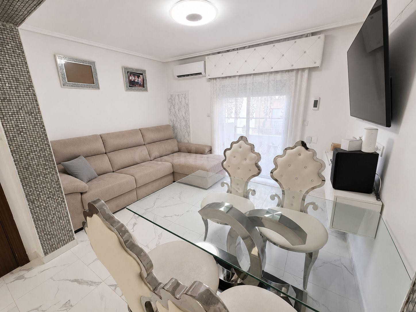 Precioso piso reformado en el centro de Benimàmet Se vende m - foto 2