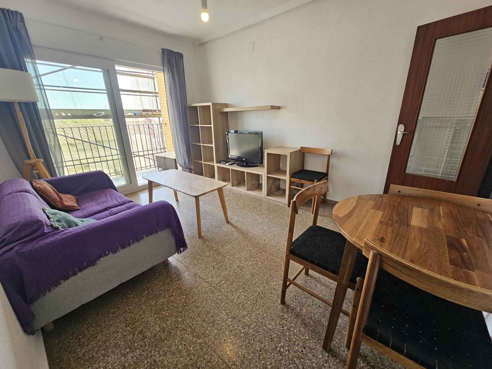 AMPLIA VIVIENDA AMUEBLADA EN ALQUILER EN EN CORTS, JUNTO A R - foto 3