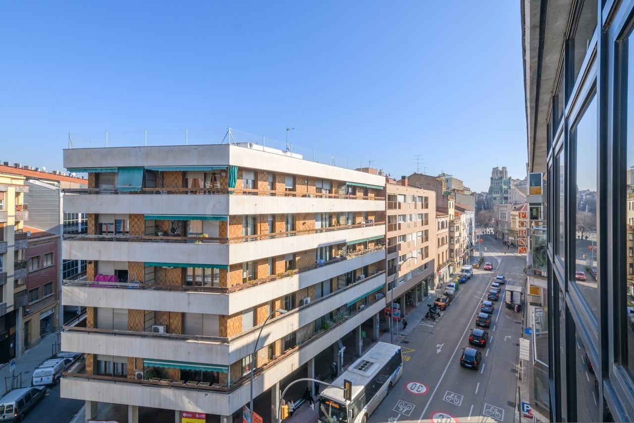 INVERSIÓN DÚPLEX ALQUILADO CON PÀRQUING, EN EL CENTRO DE MAN - foto 4