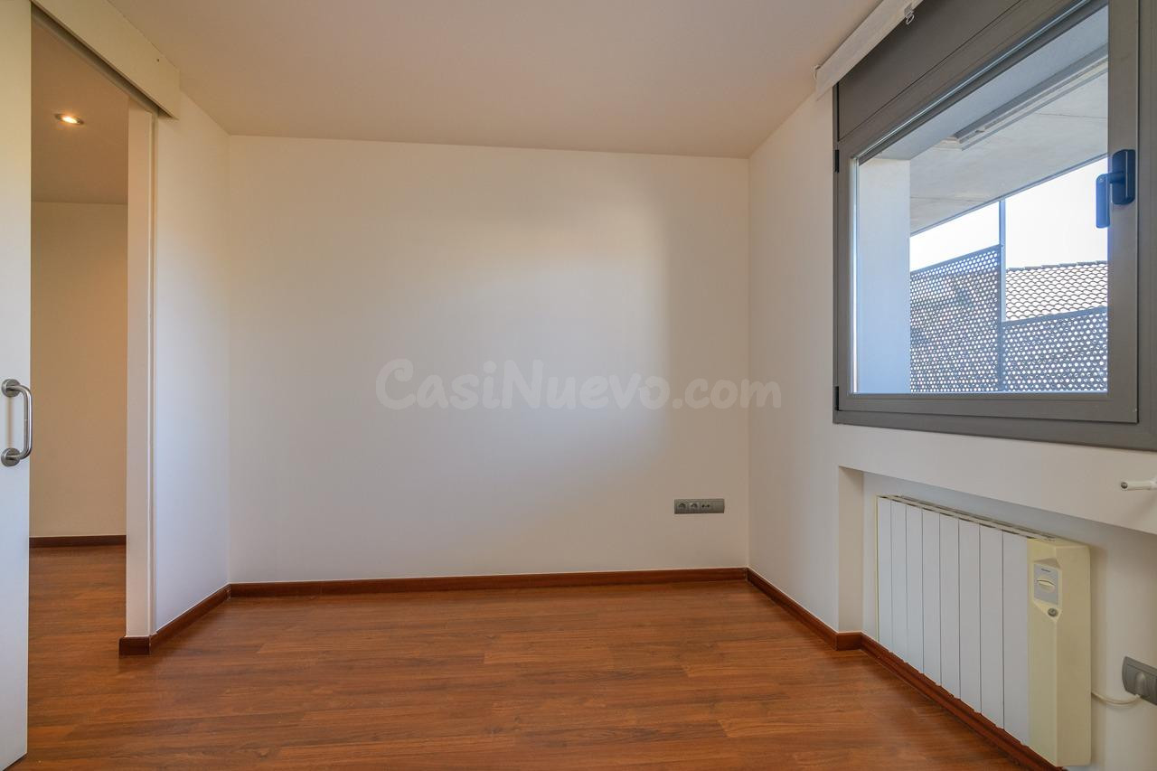 Tu hogar en Santpedor. Piso de 2 habitacions y parking Inclu - foto 5