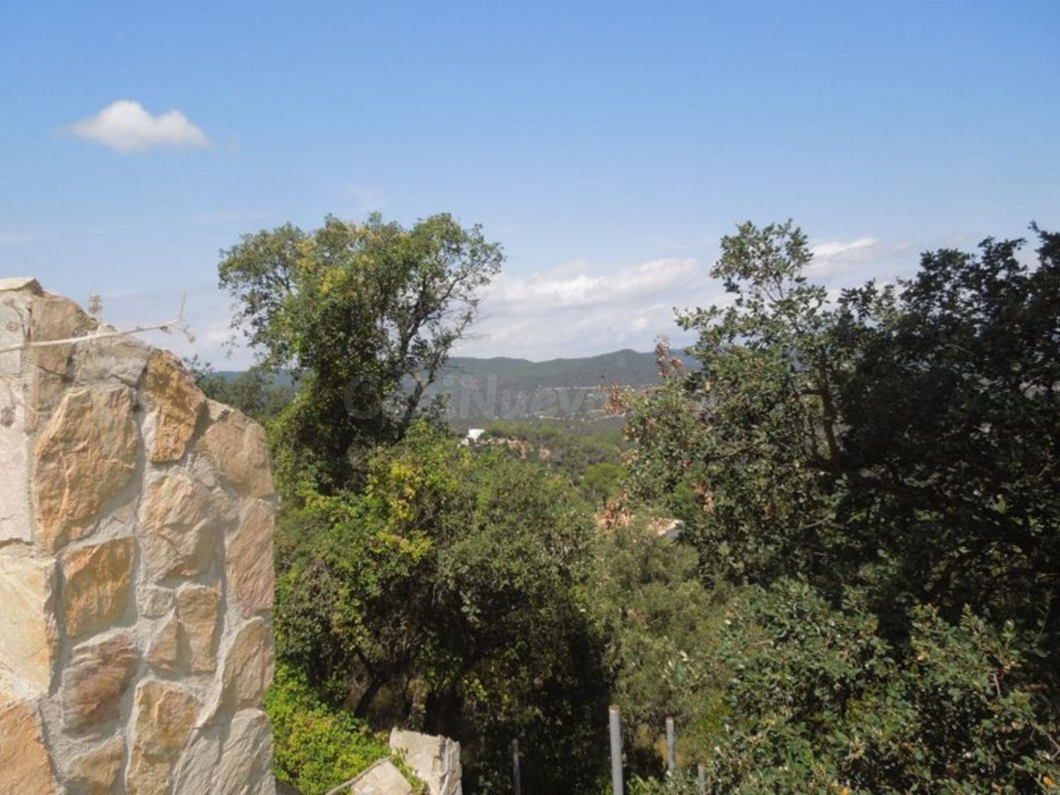 Terreno urbanizable 800m² en venta - Serra Brava