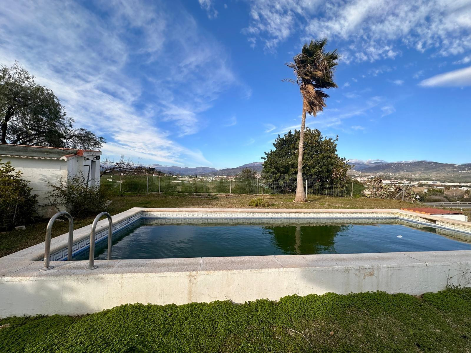 Tu oasis de libertad en Torre del Mar: Privacidad absoluta a