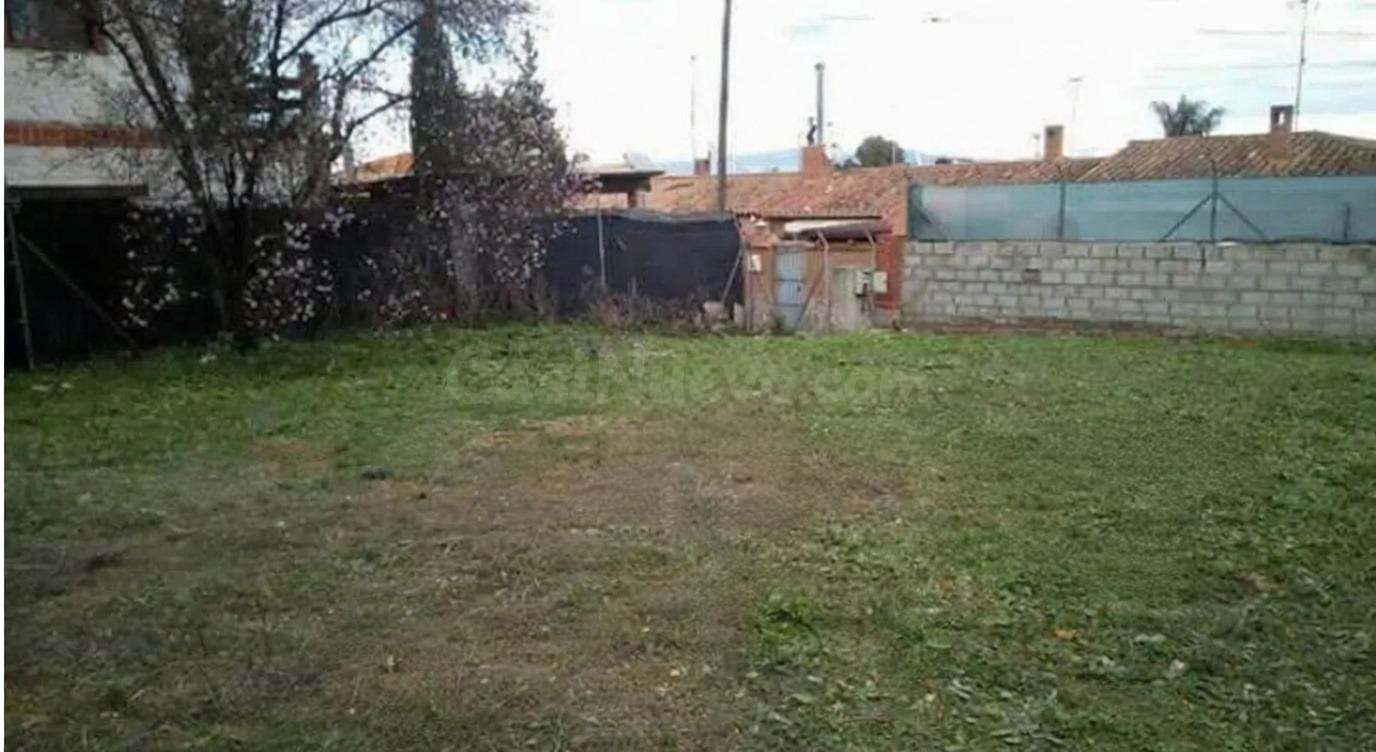 756 m2 urbanos en Churriana con acceso a dos calles y proyec - foto 2