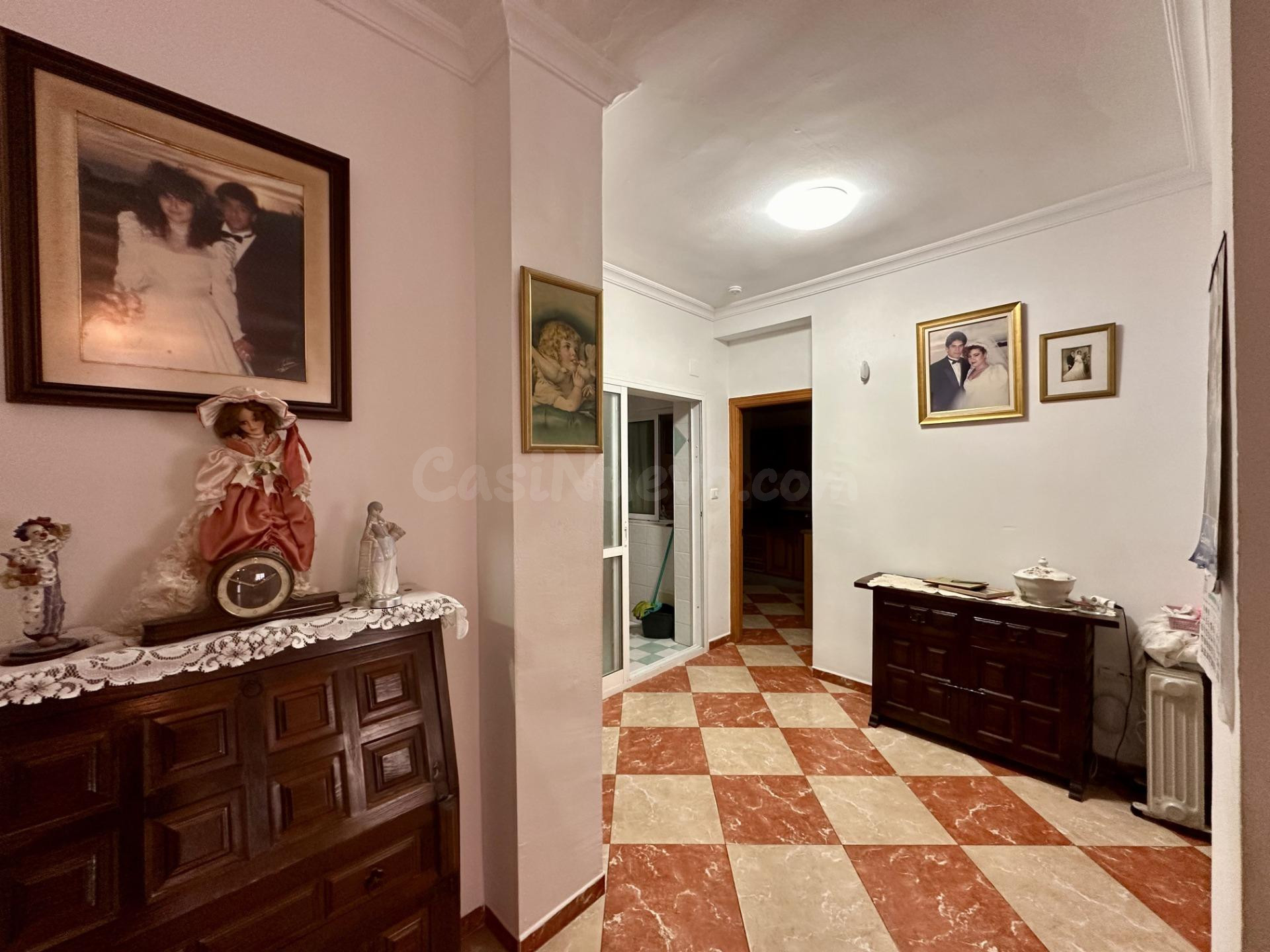 A dos minutos del mar: vivienda versátil con azotea y alta r - foto 5