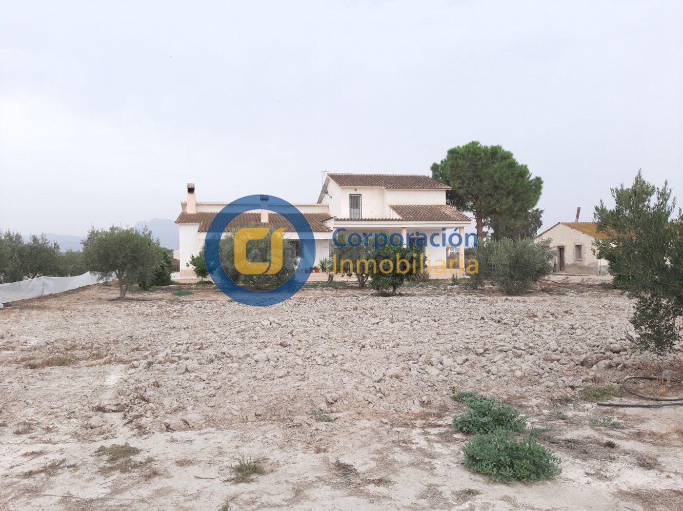 Casa de Campo con cuatro dormitorios en El Campillo