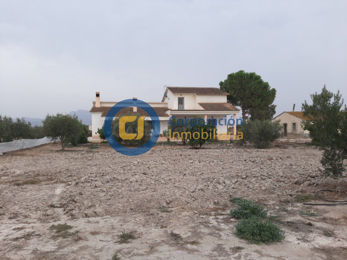 Casa de Campo con cuatro dormitorios en El Campillo - foto 5