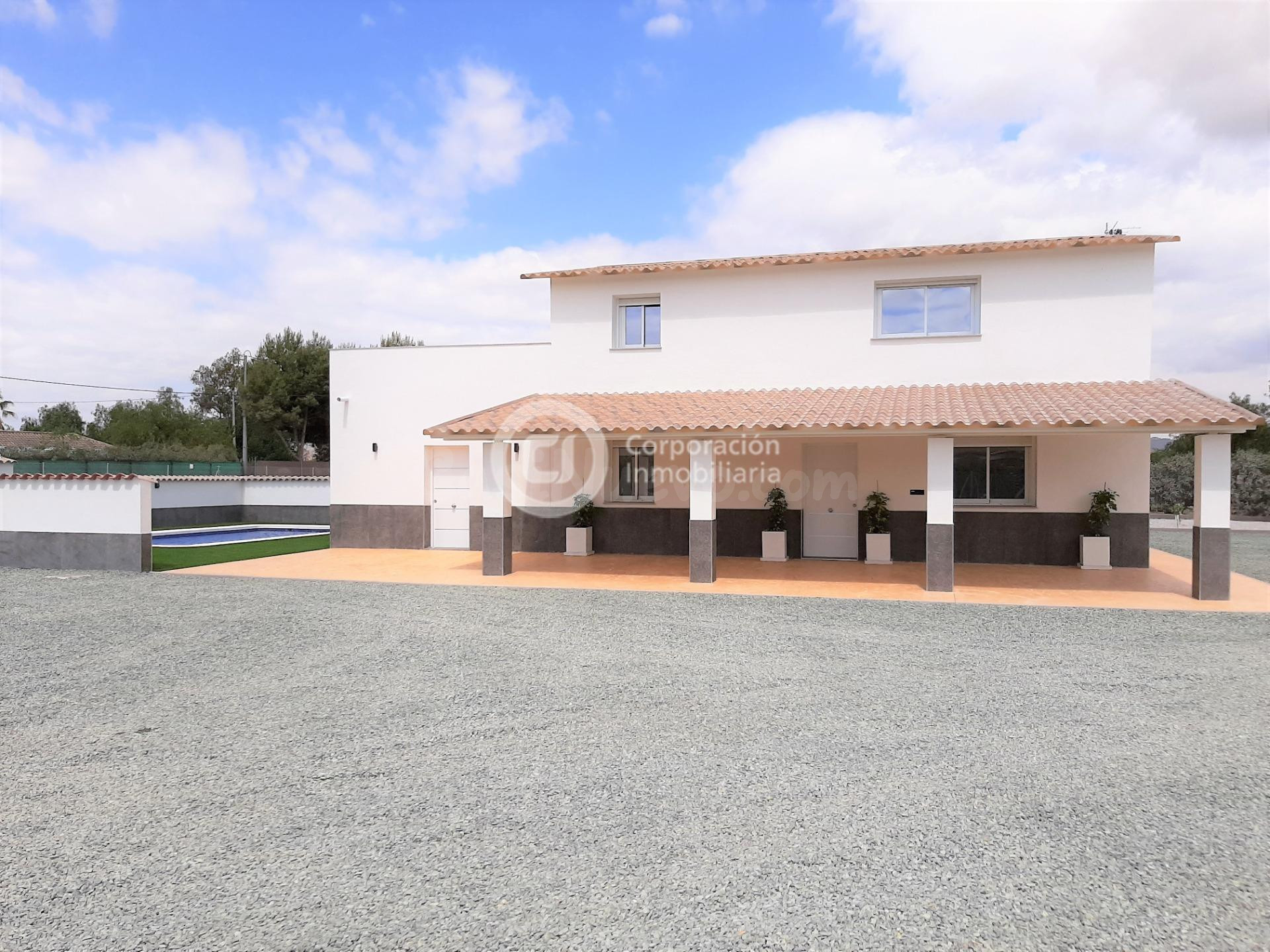 Chalet de grandes dimensiones con Piscina de nueva construcc - foto 4