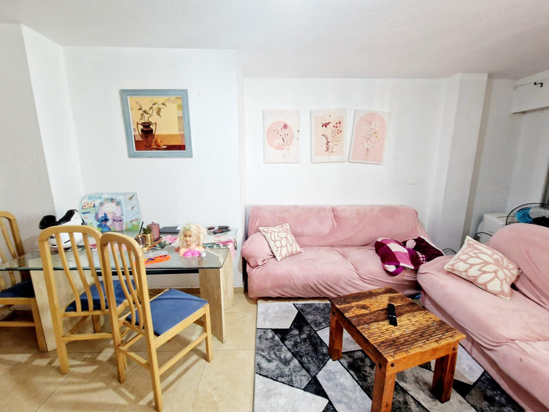 Apartamento de 2 dormitorios en 2ª linea de la Playa de Poni - foto 2