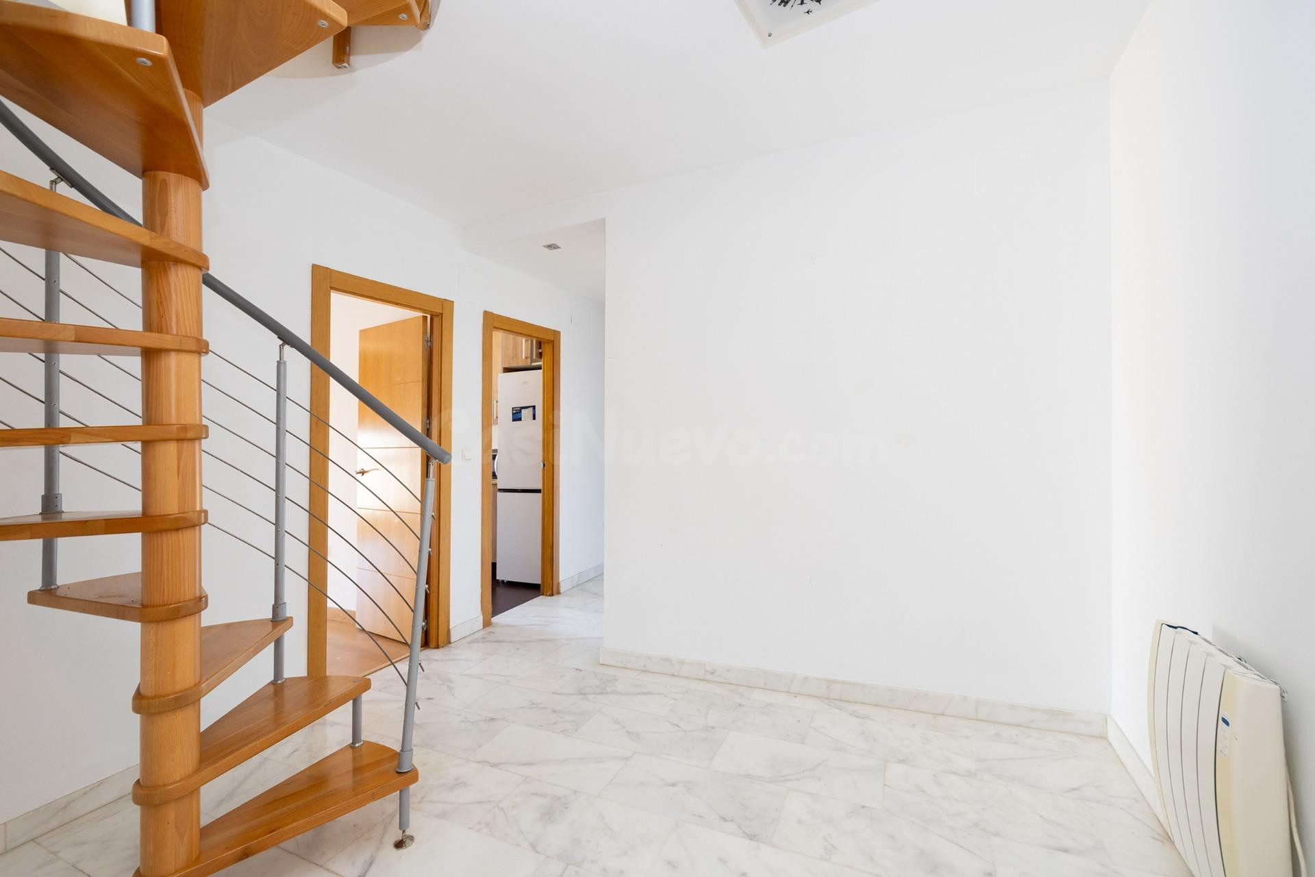 MAGNIFICO DUPLEX EN SANTA FE MUY LUMINOSO Y CON VISTA DESPEJ - foto 4