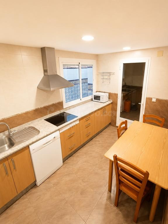 ¡VENTA DE GRAN PISO DE 4 habitaciones EN EL CENTRO DE ESTEPO - foto 3