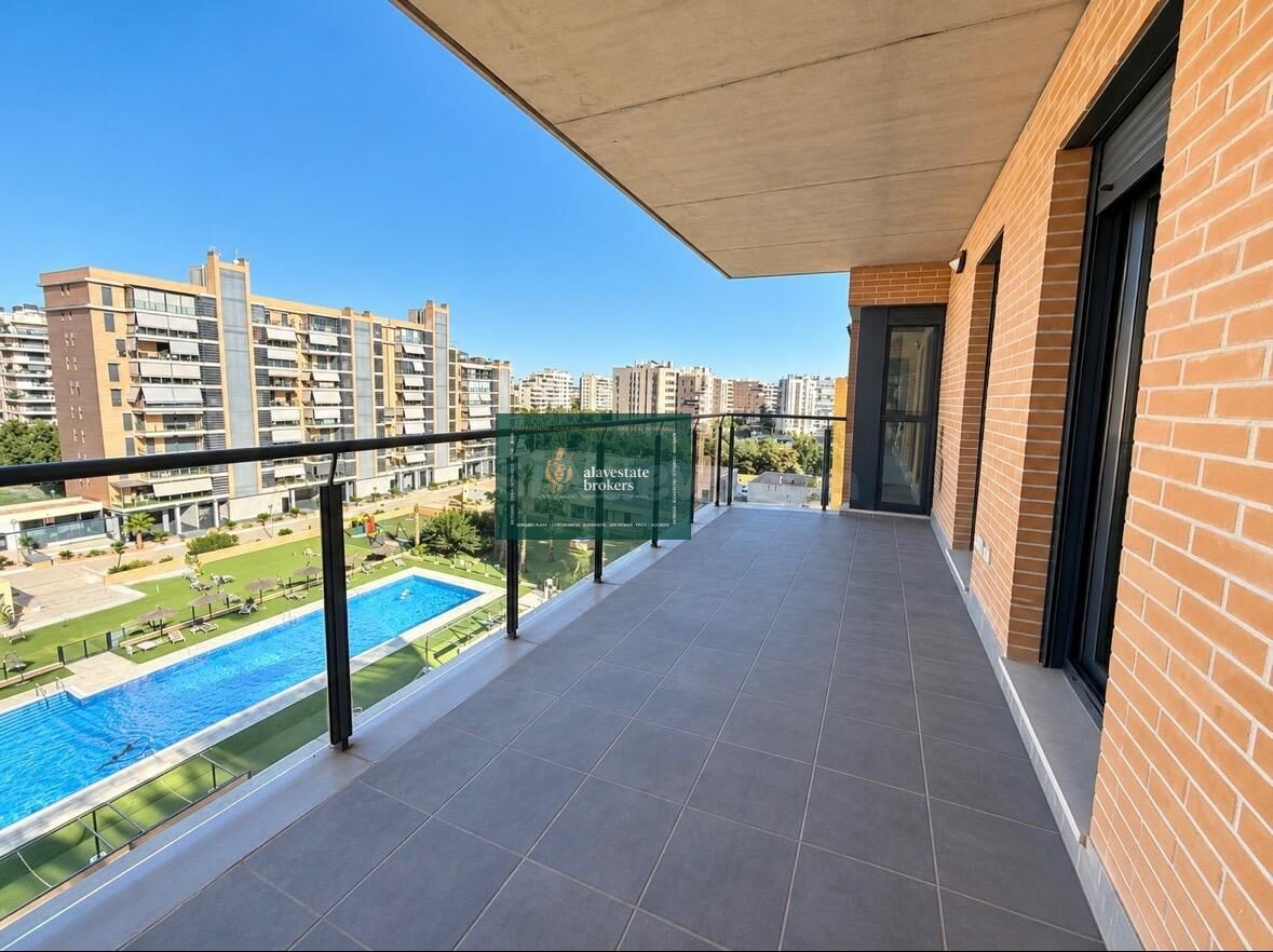 SE VENDE PISO EN EL PAU 5