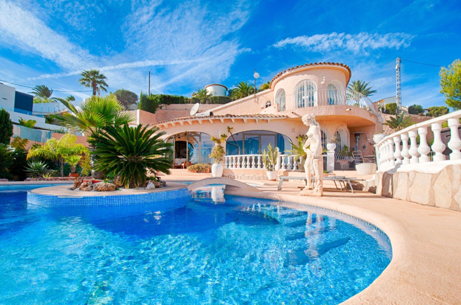 Villa 3 habitaciones 300m² en venta - Pla del mar