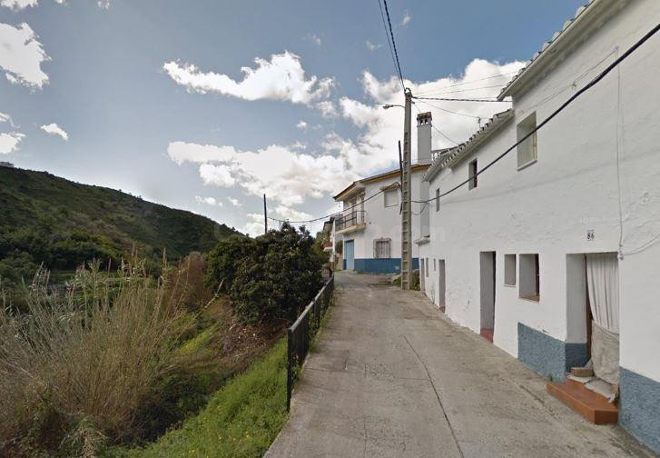 SE VENDE terreno rustico OKUPA en C Rio Bermuza  de Canillas - foto 4