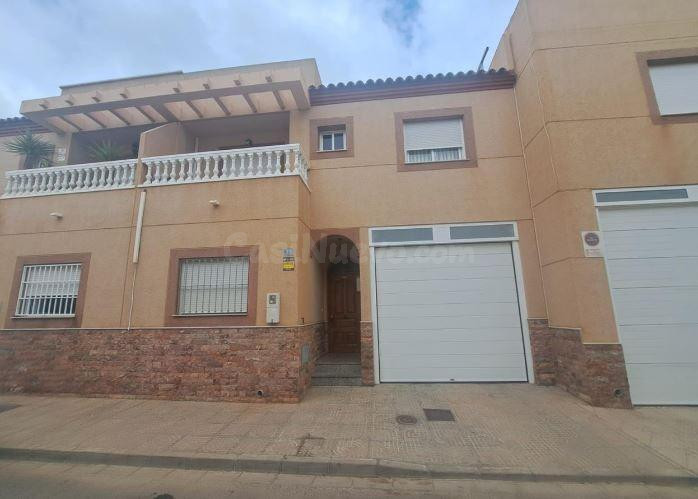 SE VENDE casa adosada OKUPADA en C Tilos Los de Mojonera (La - foto 3