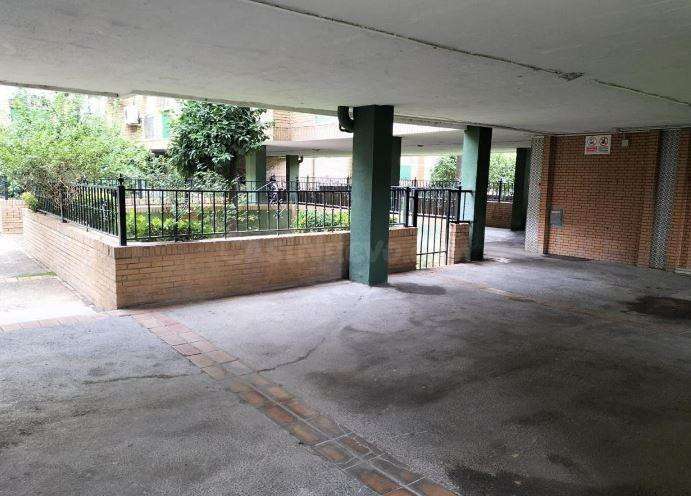 SE VENDE piso OKUPADO en C Sidero Minera 49 de Castilleja de - foto 2