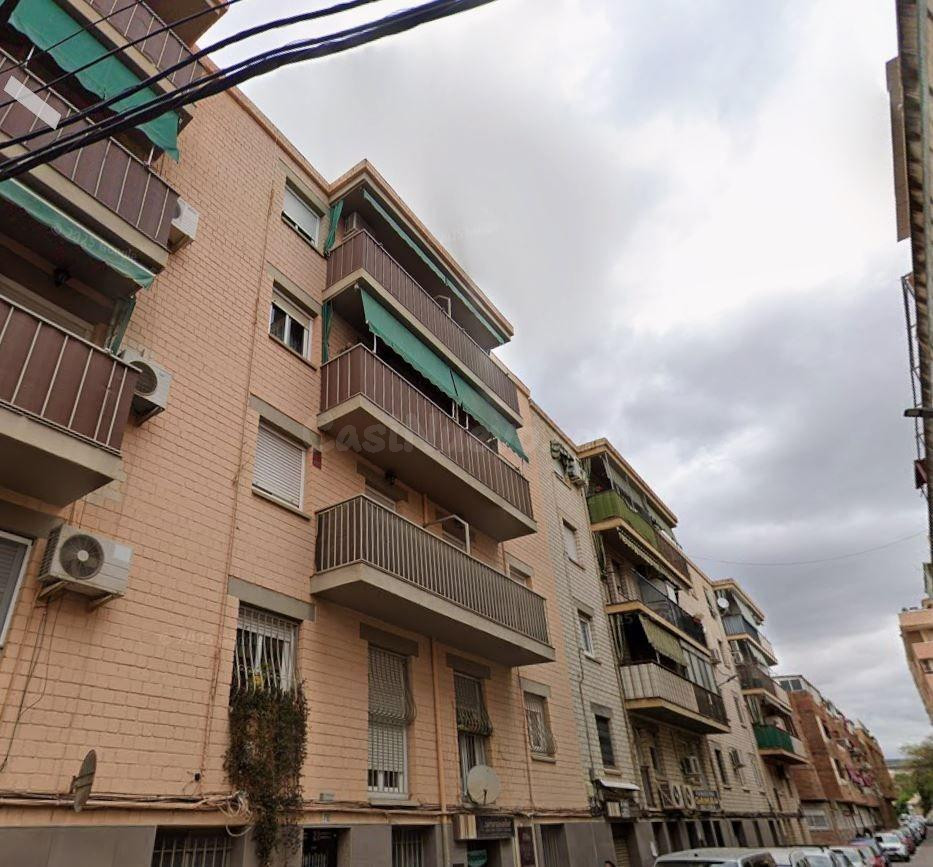 SE VENDE piso OKUPA en C Emerito Maestre 22 de Elda (Alicant