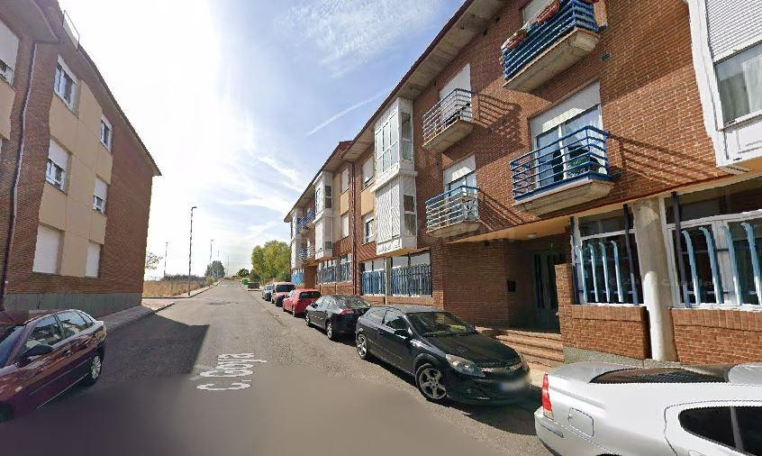 SE VENDE piso OKUPA en C CAÑADA GOYA 2 de Villaquilambre - foto 3