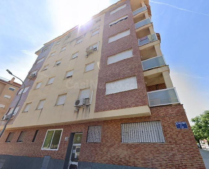 SE VENDE piso OKUPADO en Venta de Piso en