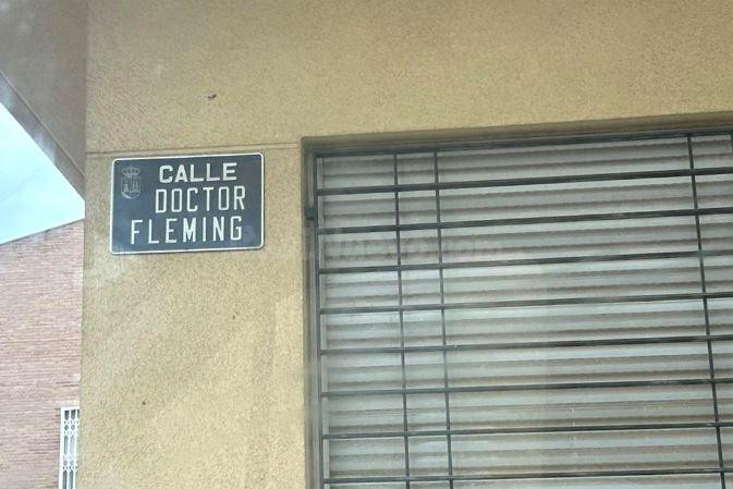 SE VENDE piso OKUPA en C Doctor Fleming Edificio Velazquez 1