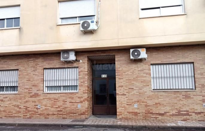 SE VENDE piso OKUPA en C Serrano 113 de Badajoz - foto 2