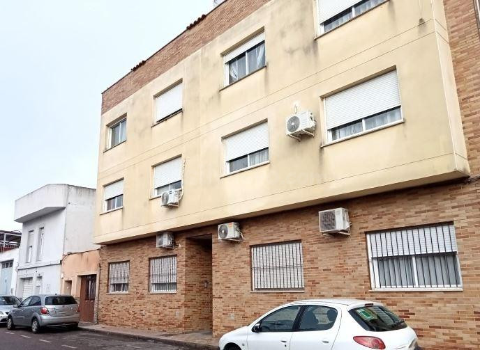 SE VENDE piso OKUPA en C Serrano 113 de Badajoz - foto 4