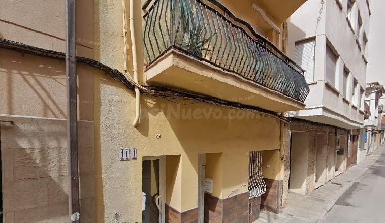 SE VENDE piso OKUPADO en Calle Josep Fabrega I Pou Nº 11 Pal - foto 3