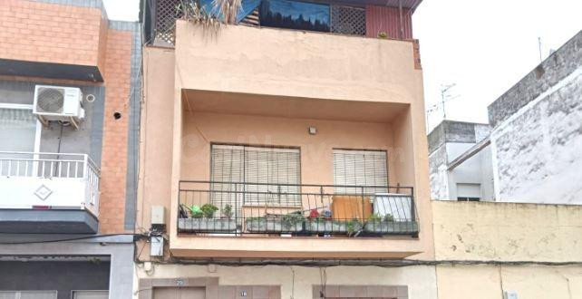 SE VENDE piso OKUPA en C Viento El 18 de Badajoz - foto 2