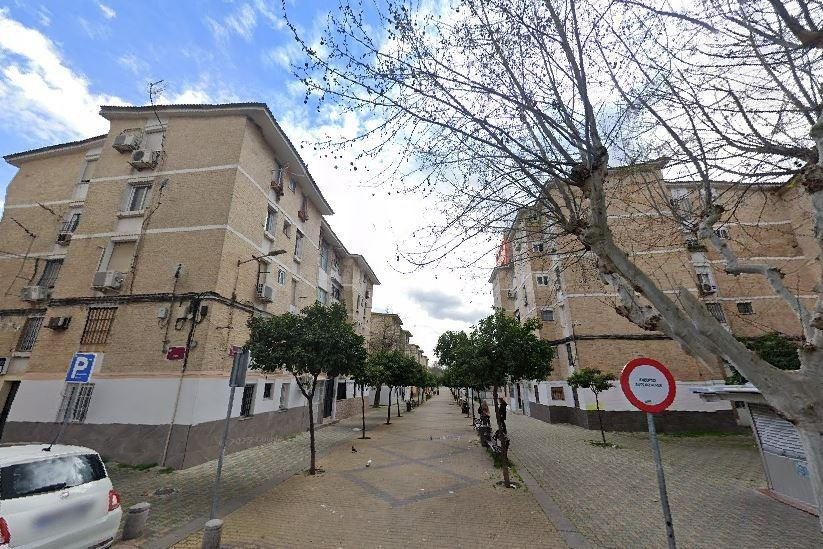 SE VENDE piso OKUPA en C CALLE PRIEGO DE CORDOBA - foto 3