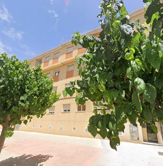 SE VENDE piso OKUPADO en Calle Virgen de los Desamparados Nº - foto 2