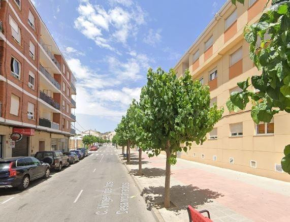 SE VENDE piso OKUPADO en Calle Virgen de los Desamparados Nº - foto 3