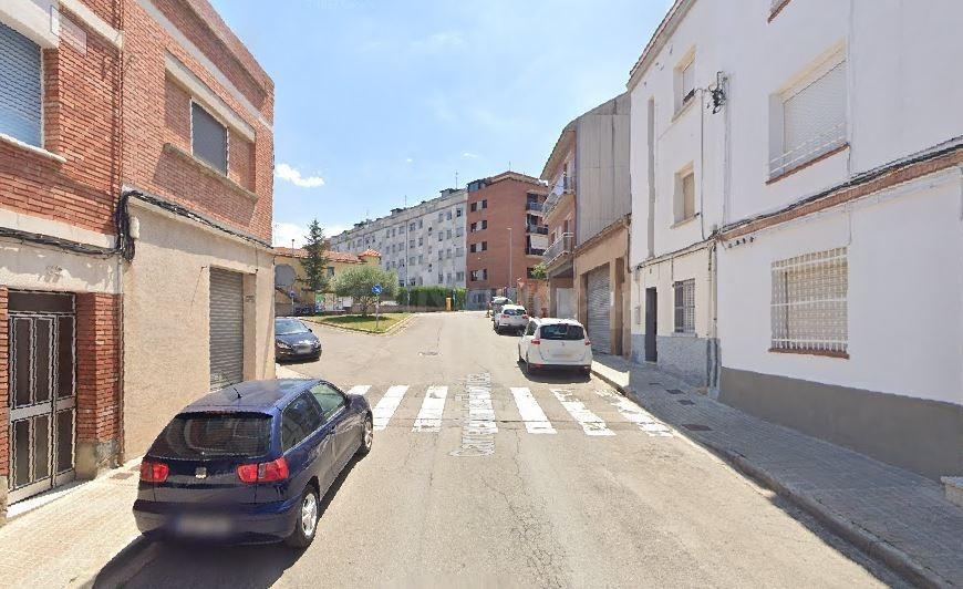 SE VENDE piso OKUPA en CALLE FLORIDA 35 de Manresa, Barcelon - foto 2