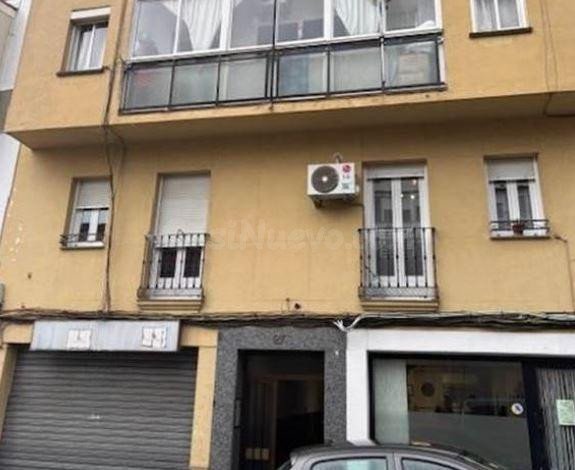 SE VENDE piso OKUPA en C Salvador de Plasencia - foto 4
