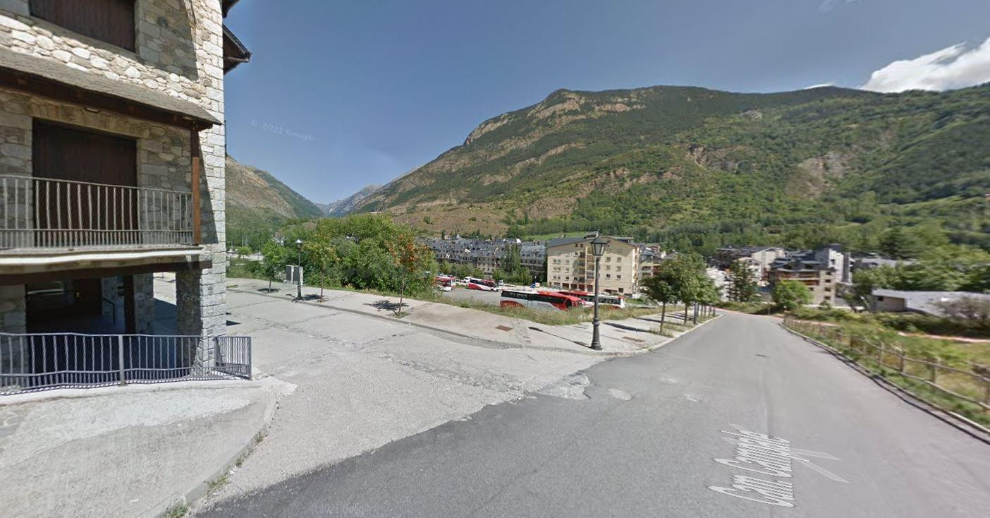 SE VENDE inmueble ALQUILADO en Benasque - foto 3