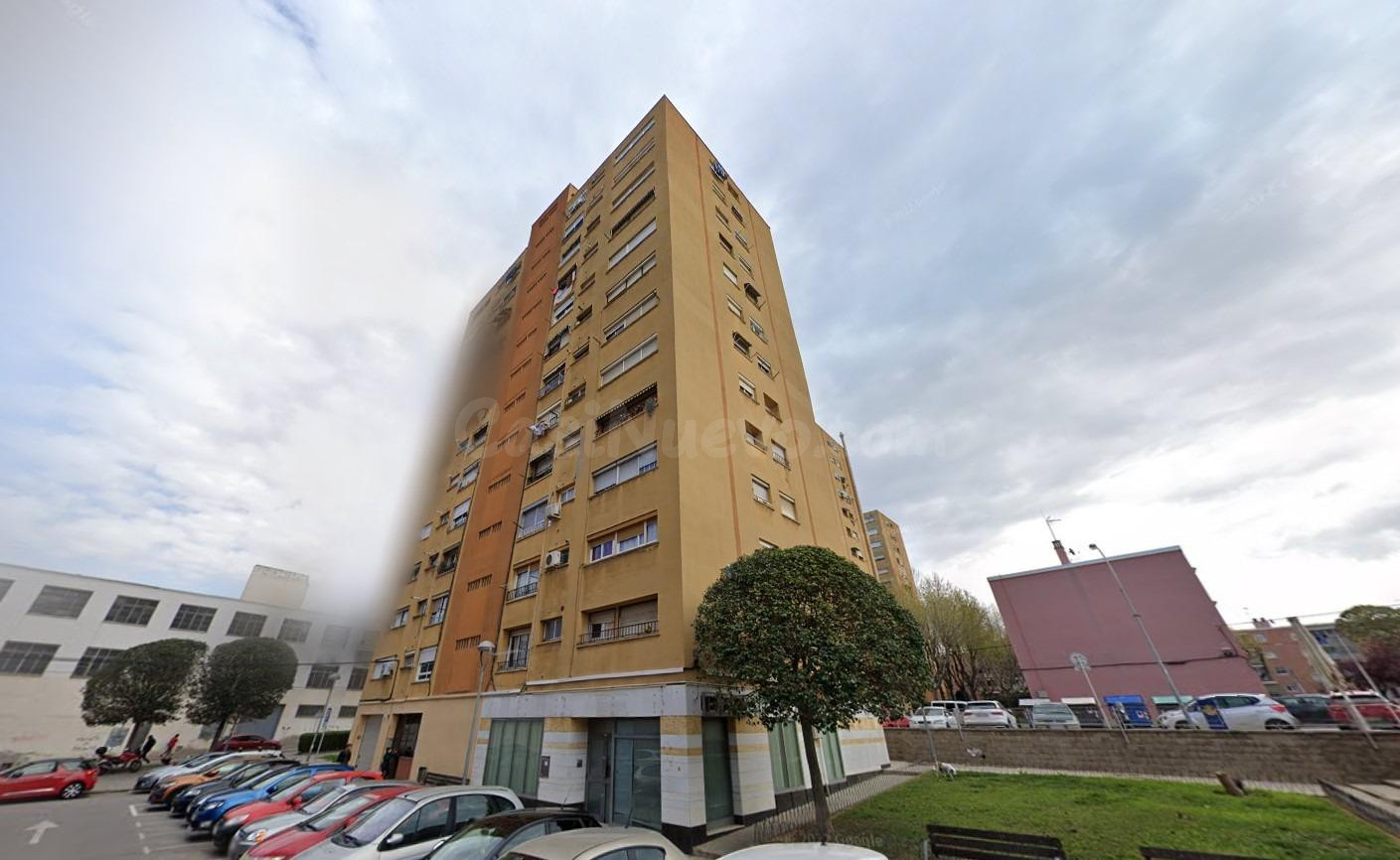 SE VENDE inmueble ALQUILADO en Rubí, Barcelona. - foto 2