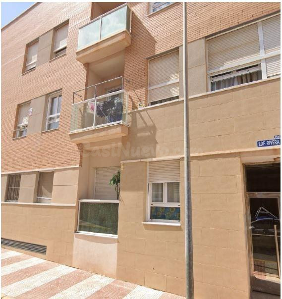 SE VENDE inmueble ALQUILADO en Roquetas de Mar - foto 2