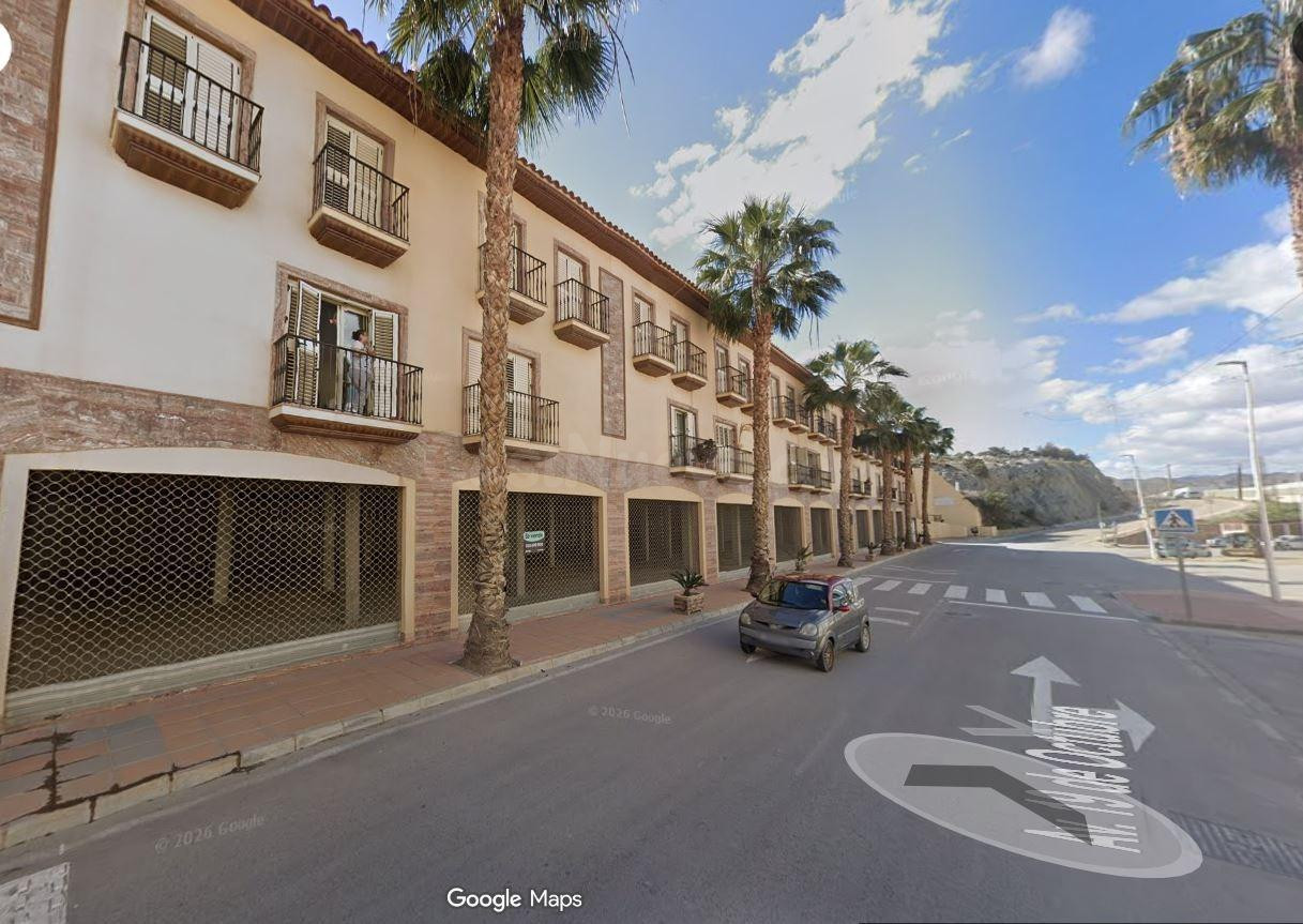 SE VENDE inmueble ALQUILADO en Zurgena