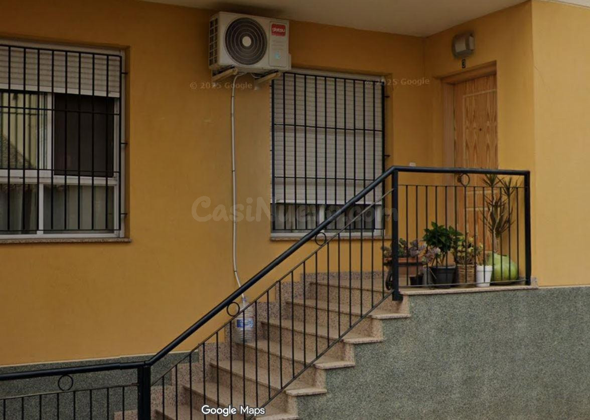 SE VENDE inmueble ALQUILADO en Puerto Lumbreras