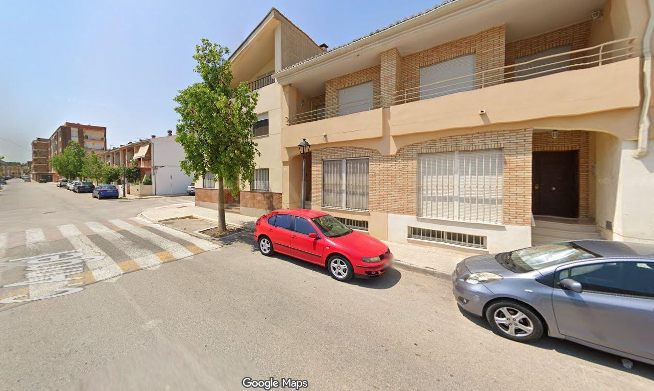 SE VENDE inmueble ALQUILADO en Manuel - foto 4