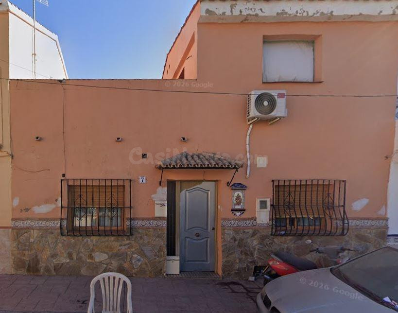 SE VENDE inmueble ALQUILADO en Málaga