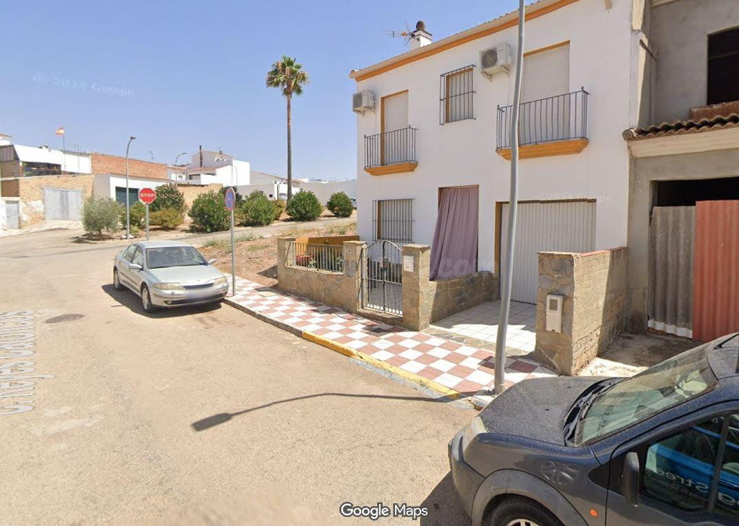 SE VENDE inmueble ALQUILADO en Sierra de Yeguas - foto 4