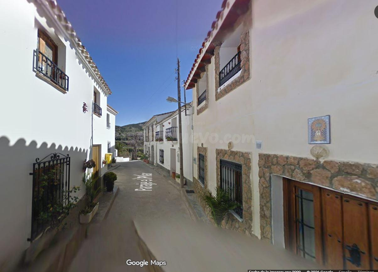 SE VENDE inmueble ALQUILADO en Lubrín