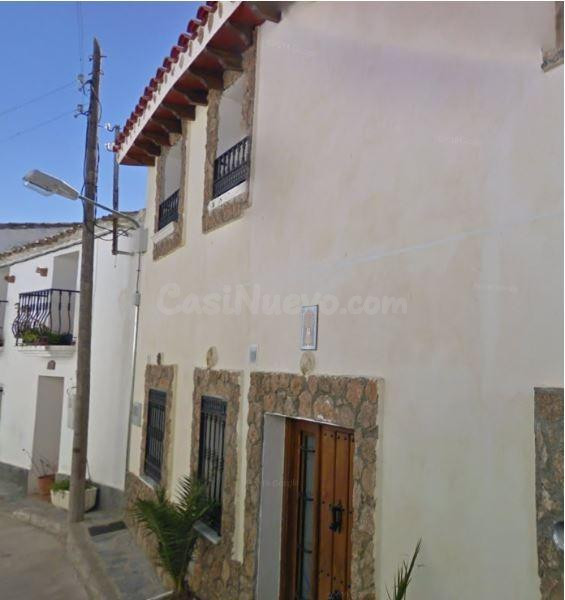 SE VENDE inmueble ALQUILADO en Lubrín - foto 2