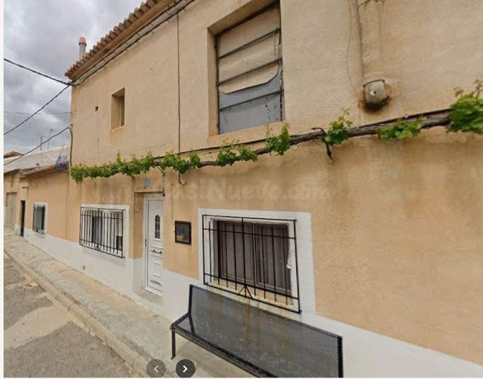 SE VENDE inmueble ALQUILADO en Requena - foto 3