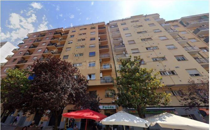 SE VENDE inmueble ALQUILADO en Sabadell, Barcelona.