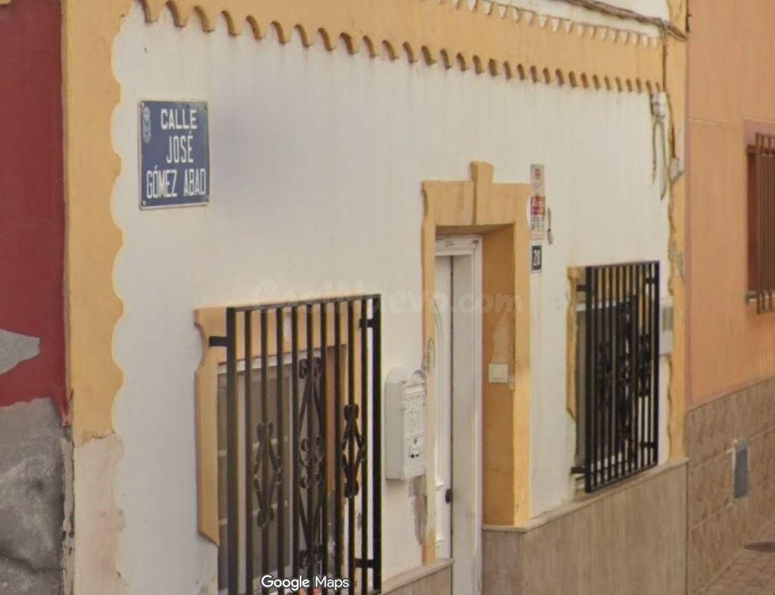 SE VENDE inmueble ALQUILADO en Pechina