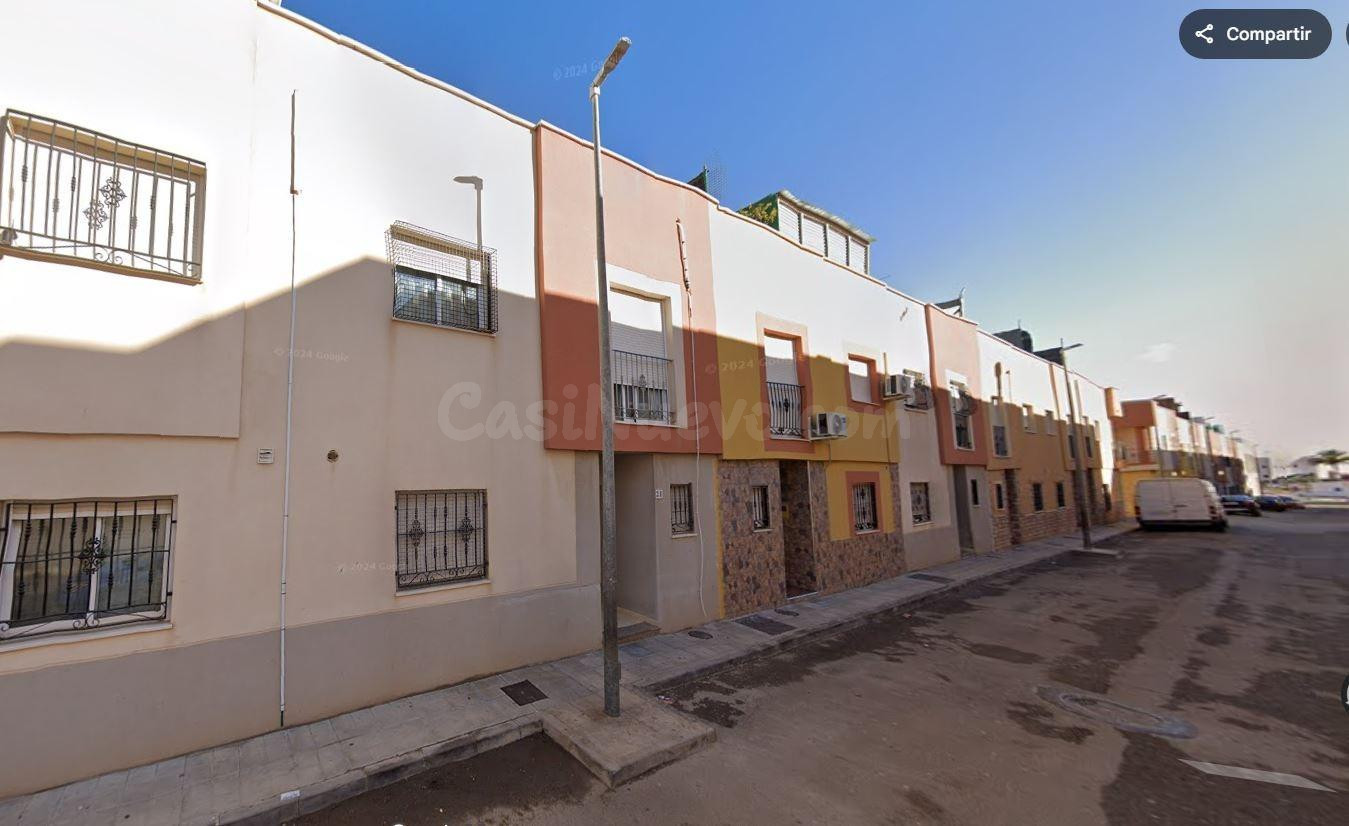 SE VENDE inmueble ALQUILADO en Níjar - foto 4