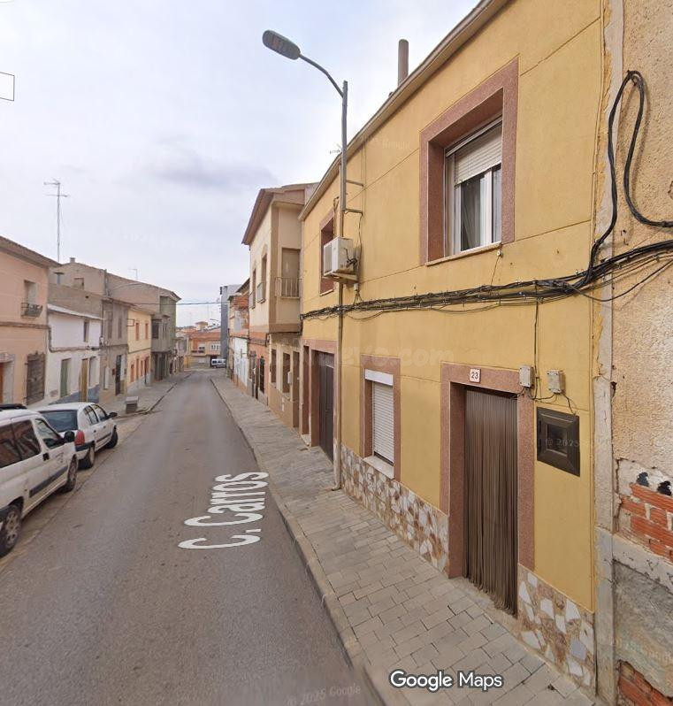 SE VENDE inmueble ALQUILADO en Quintanar del Rey