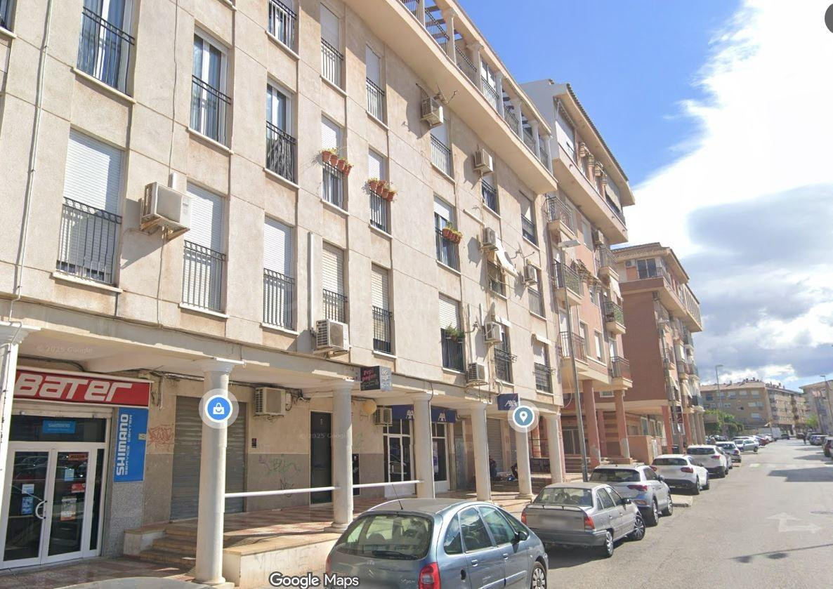 SE VENDE inmueble ALQUILADO en Petrer - foto 2